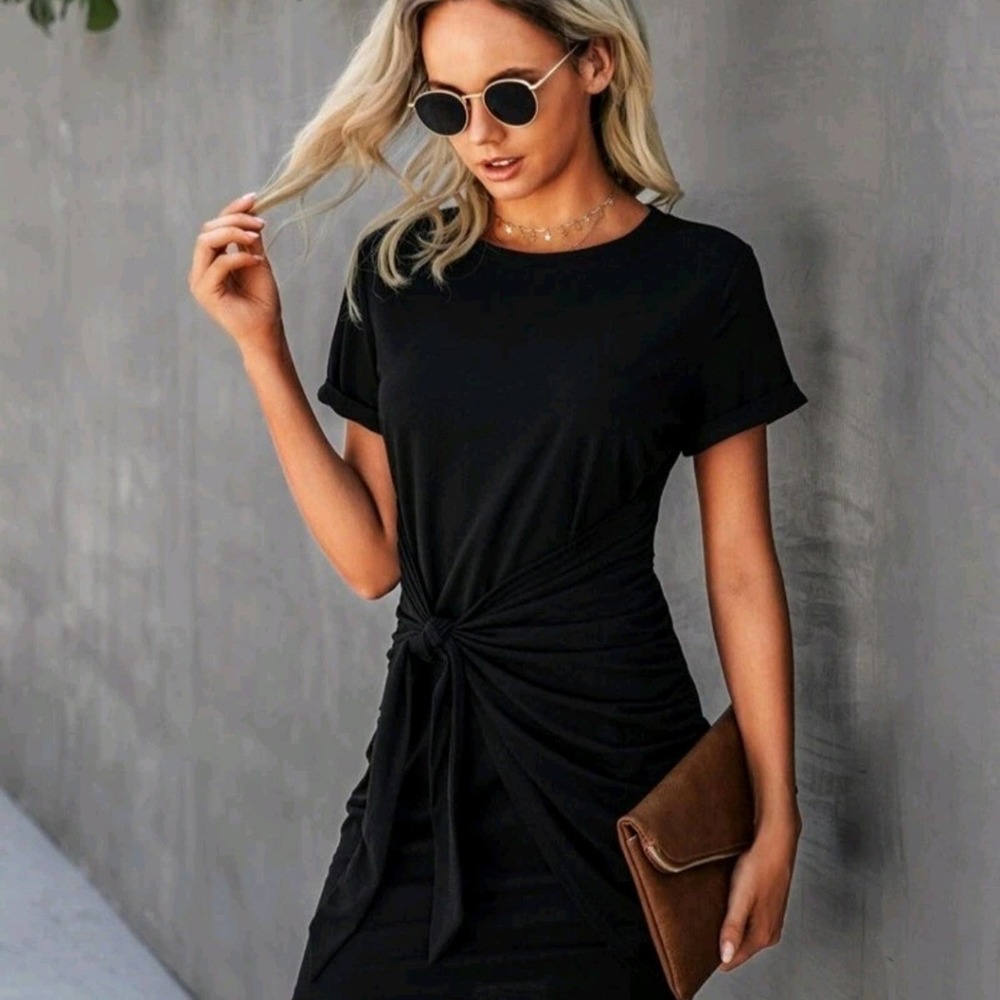 NEW Black Solid Round Neck Self Tie Bodycon Dress - Picture 3 of 10